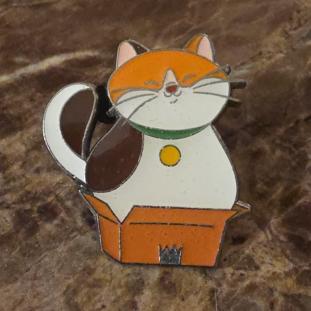 Disney Pin - Cute Cat Disney  Collector Trading Pin